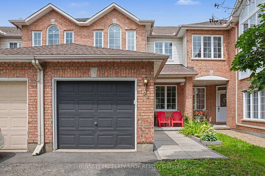 190 Forestglade Crescent, front exterior